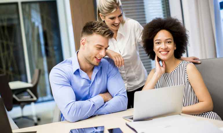 在线免费轰炸电话网页版